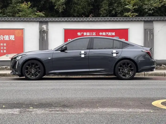 Cadillac CT5 2022 Model 28T Platinum Model