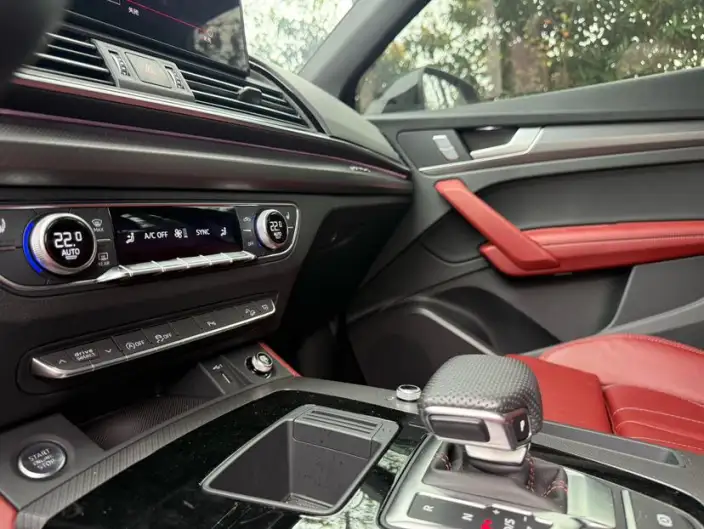 Audi Q5L 2024 Model 40TFSI Luxury Dynamic Model – фото 5