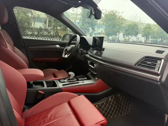 Audi Q5L 2024 Model 40TFSI Luxury Dynamic Model – фото 6