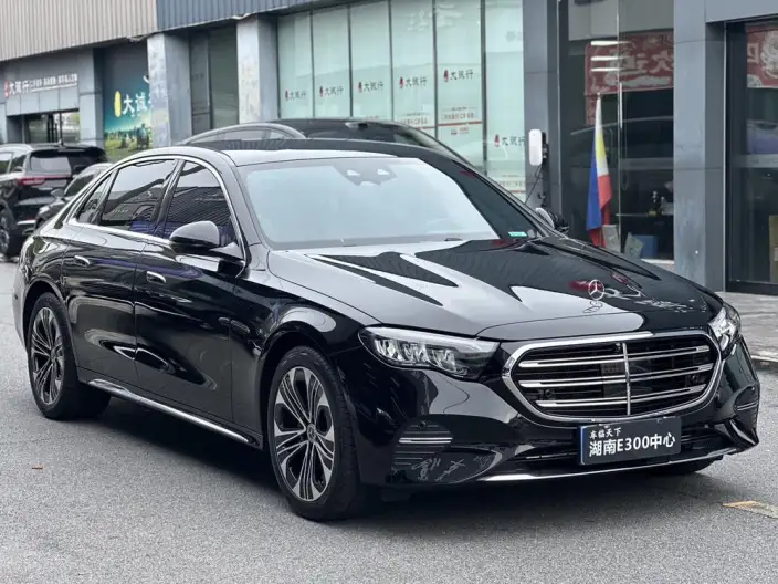 Mercedes-Benz E-Class 2026 Model E 300 L Luxury Model sedan – фото 3