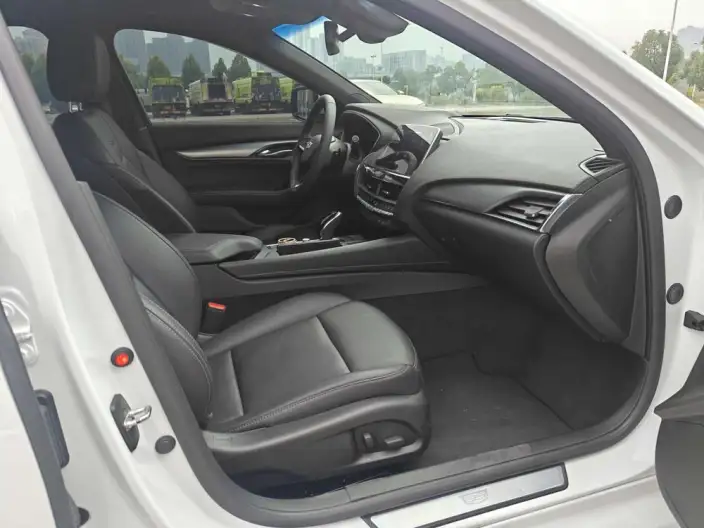 Cadillac CT5 2023 Model 28T Luxury Model Standard Edition – фото 9