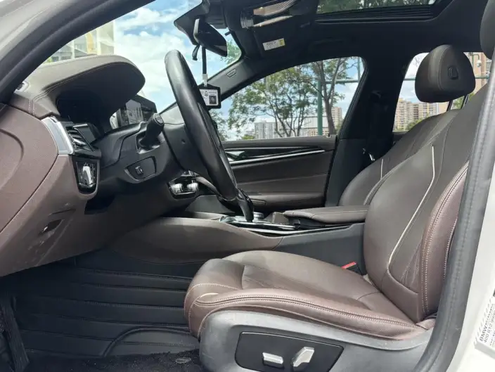 BMW 5 Series 2022 Model 525Li M Sports Set – фото 7