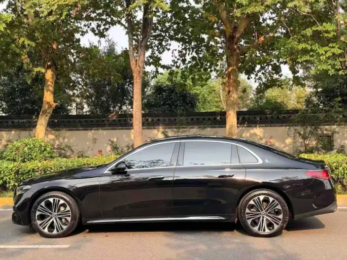 Mercedes-Benz E-Class 2024 Model E 300 L Fashion Model Sports sedan – фото 3