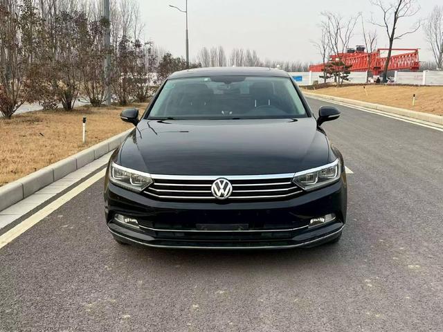 Volkswagen Magotan 2019 330TSI DSG Luxury China V – фото 2