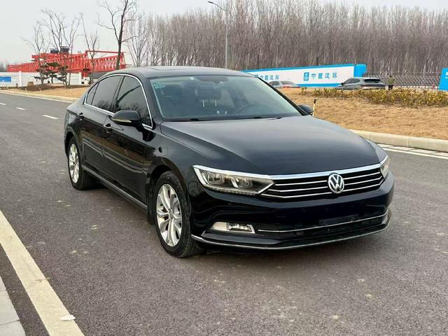Volkswagen Magotan 2019 330TSI DSG Luxury China V – фото 3