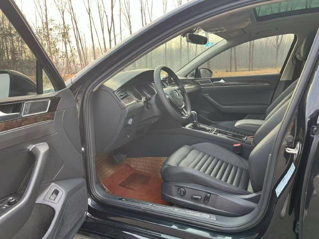 Volkswagen Magotan 2019 330TSI DSG Luxury China V – фото 5