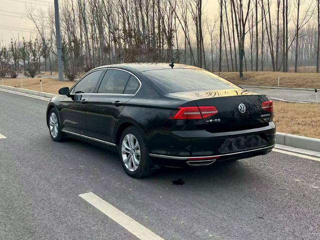 Volkswagen Magotan 2019 330TSI DSG Luxury China V – фото 8