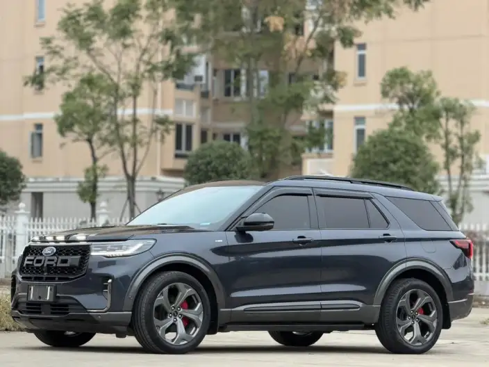 Ford Explorer 2023 Model EcoBoost 285 4WD ST-LINE 7 seat