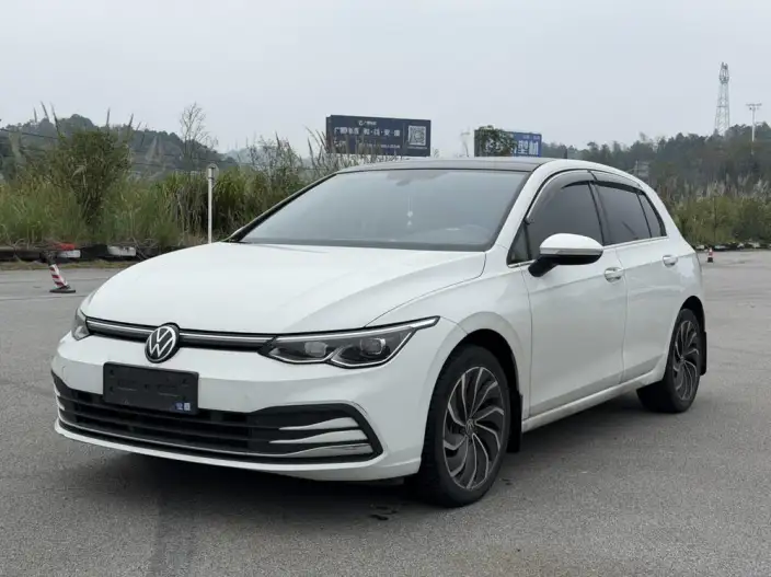 Volkswagen Golf 2023 Model 280TSI DSG Pro