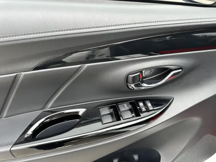 Toyota YARIS L Vios 2022 Model Zhixuan X 1.5L CVT Luxury PLUS Edition – фото 10