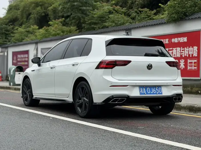 Volkswagen Golf 2021 Model 280TSI DSG R-Line – фото 5