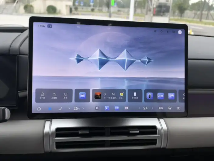 Titan 7 PHEV 2025 Model 190KM 4WD Ultra Edition
