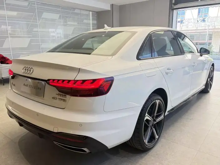 Audi A4 L 2024 Model 40 TFSI Luxury Dynamic Model – фото 5