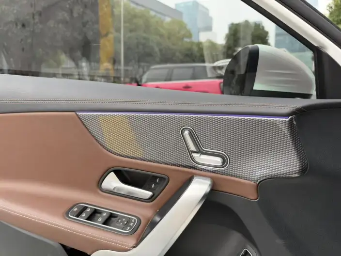 Mercedes-Benz A-class 2022 Model A 200 L Sports sedan Fashion Edition – фото 9