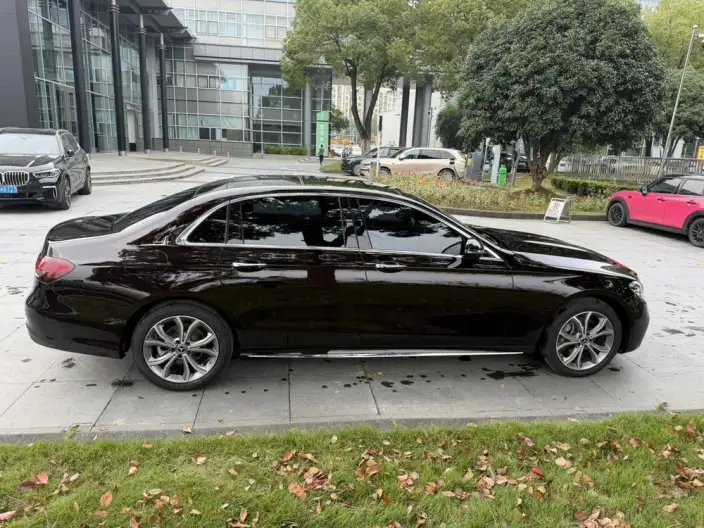 Mercedes-Benz E-Class 2023 Model Facelift E 300 L Fashion Model Sports sedan – фото 8