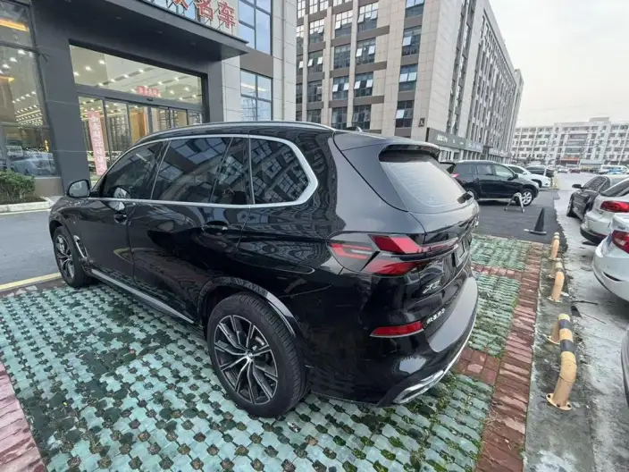 BMW X5 2023 Model xDrive30Li M Sports Set