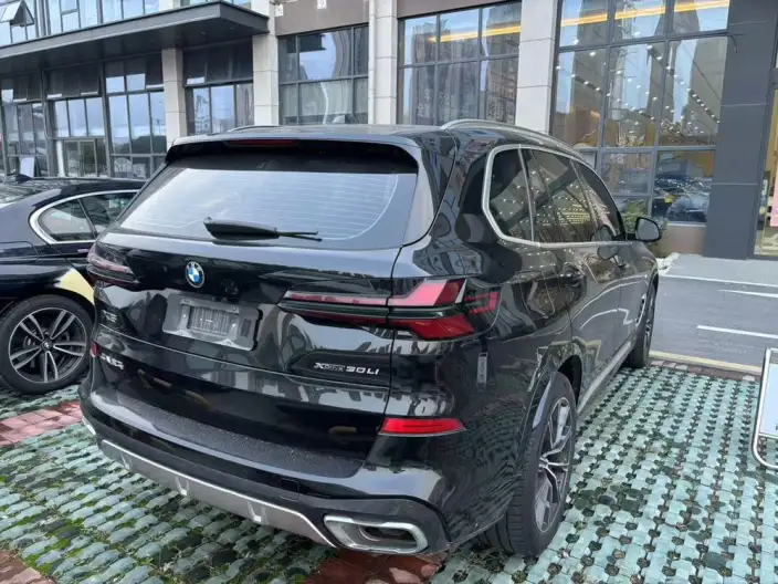 BMW X5 2023 Model xDrive30Li M Sports Set – фото 5