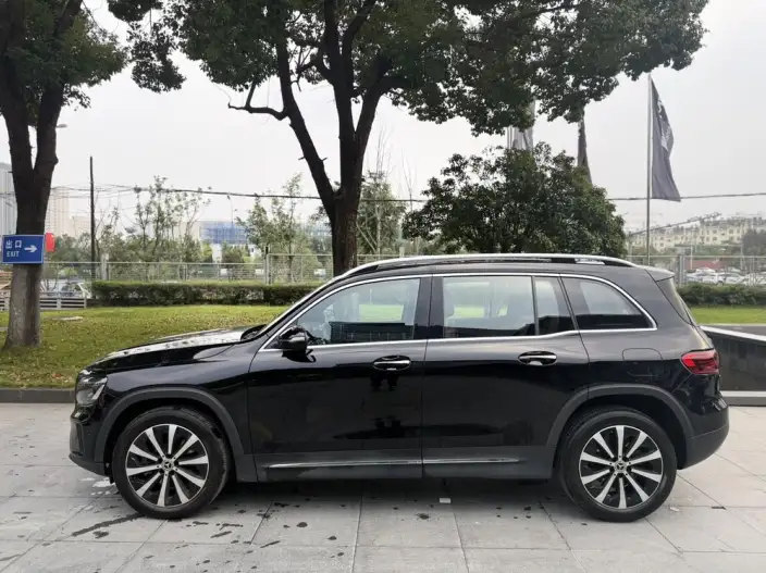 Mercedes-Benz GLB 2024 Model Facelift GLB 220 Fashion Model