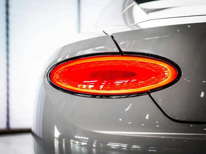 Continental 2022 Model 4.0T GT V8 – фото 6