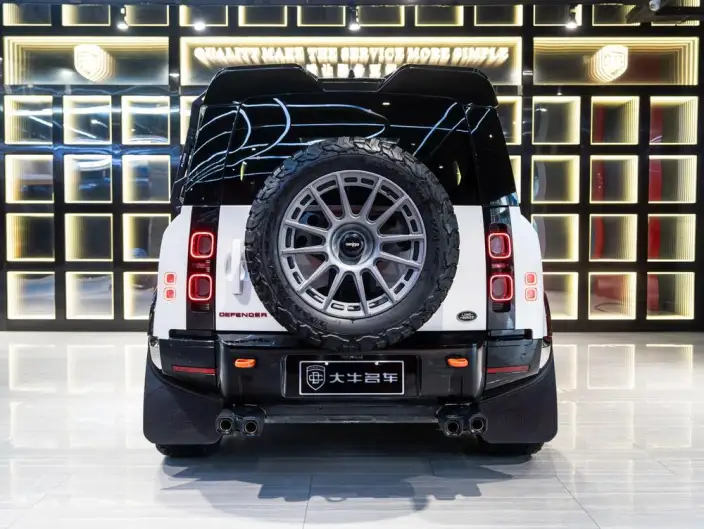 Land Rover Defender 2023 Model Facelift 110 3.0T X P400 – фото 5
