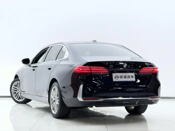 BMW 5 Series 2024 Model 525Li Luxury Set