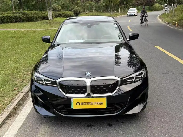 BMW i3 2023 Model eDrive35L
