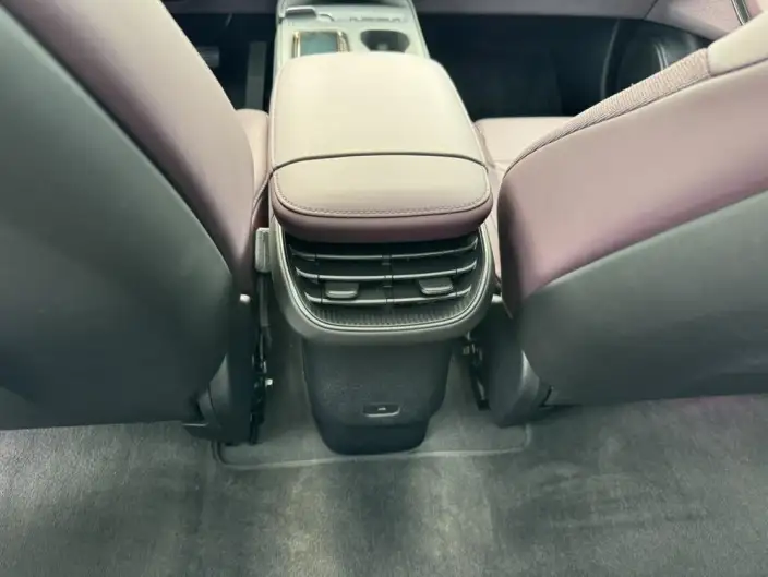 NIO ET5 2022 Model 75kWh – фото 9