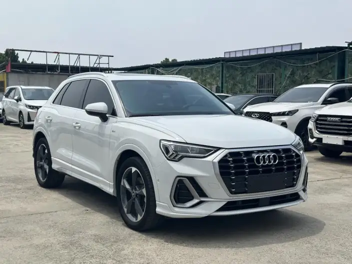 AUDI Q3 2022 Model 35 TFSI Fashion Dynamic Model