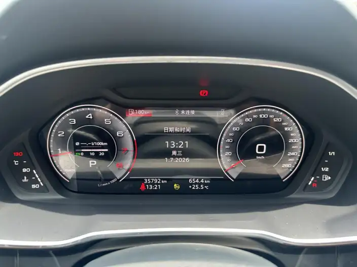 AUDI Q3 2022 Model 35 TFSI Fashion Dynamic Model – фото 10