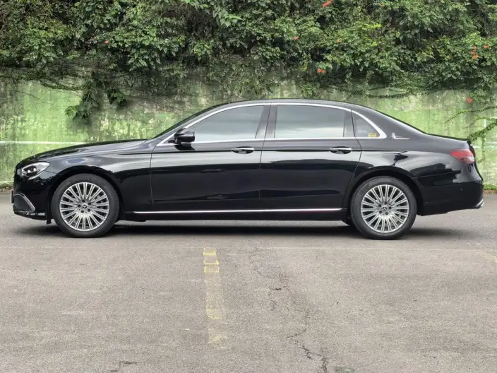Mercedes-Benz E-Class 2023 Model E 300 L Fashion Model sedan