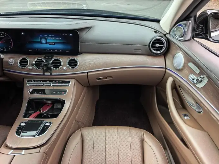Mercedes-Benz E-Class 2023 Model E 300 L Fashion Model sedan – фото 7