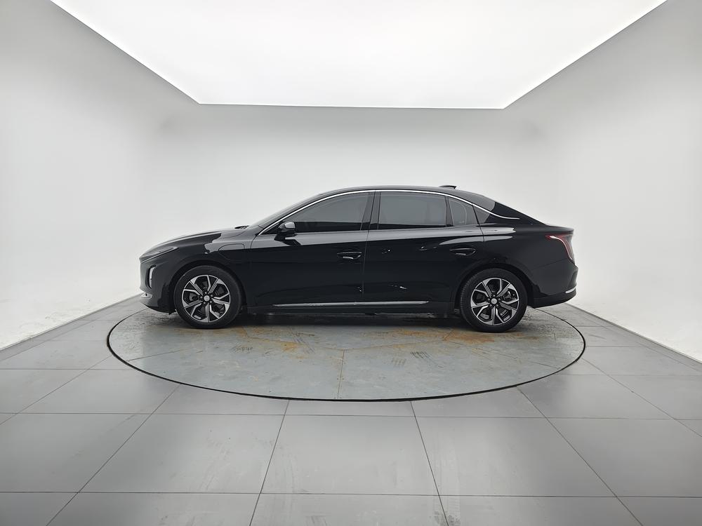 Hongqi E-QM5 2023 Modified Basic Traveler Edition – фото 4