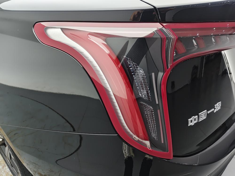 Hongqi E-QM5 2023 Modified Basic Traveler Edition – фото 13