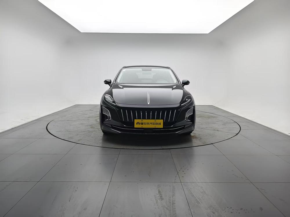 Hongqi E-QM5 2023 Modified Basic Traveler Edition – фото 2