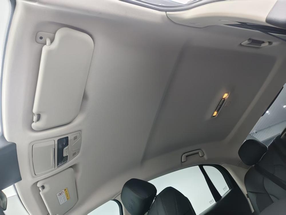 Hongqi E-QM5 2023 Modified Basic Traveler Edition – фото 19