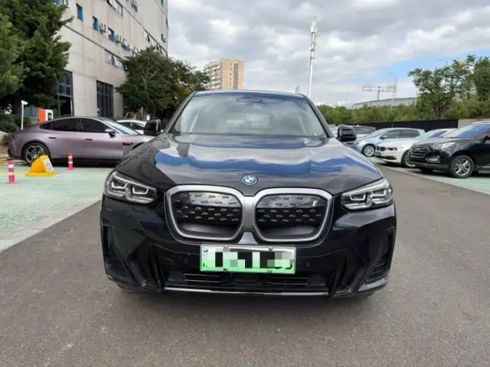 BMW iX3 2022 Model Facelift Leading Model