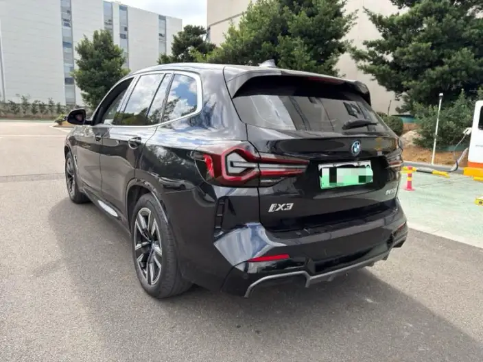 BMW iX3 2022 Model Facelift Leading Model