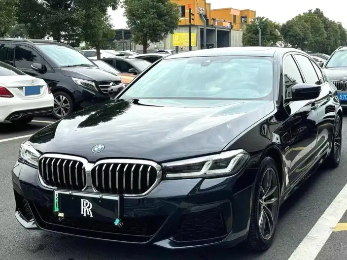 BMW 5 Series PHEV 2022 Model Facelift 535Le M Sports Set – фото 1
