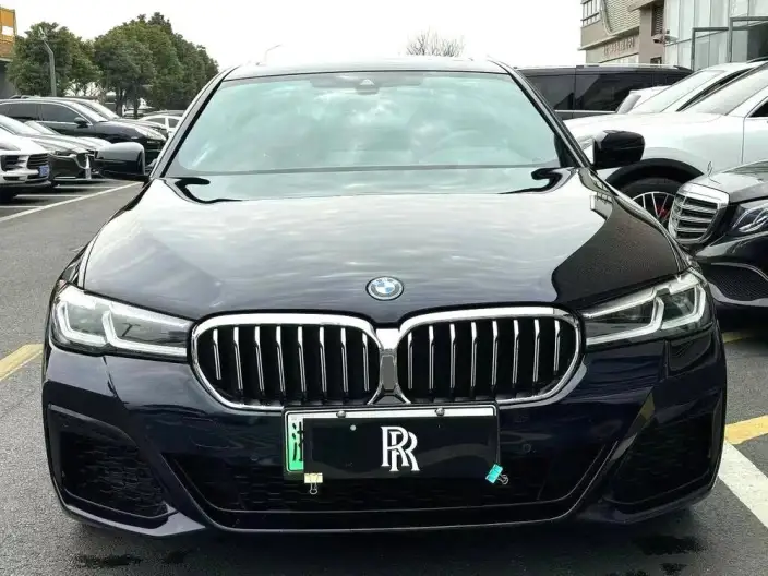 BMW 5 Series PHEV 2022 Model Facelift 535Le M Sports Set – фото 2