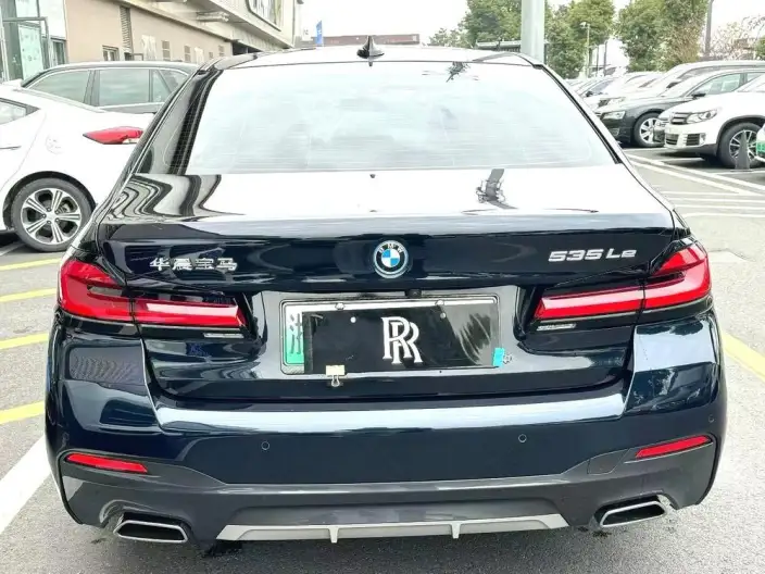 BMW 5 Series PHEV 2022 Model Facelift 535Le M Sports Set – фото 4