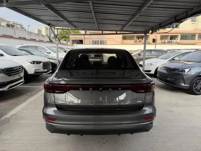 Geely Emgrand 2022 Model No. 4 Gen 1.5L CVT Noble Model – фото 5