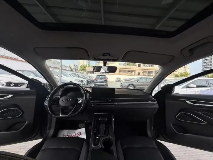 Geely Emgrand 2022 Model No. 4 Gen 1.5L CVT Noble Model – фото 9