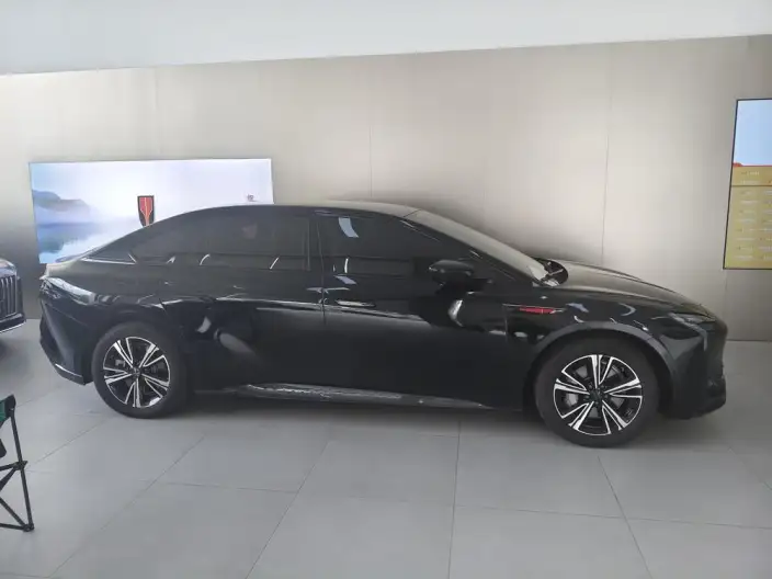 HONGQI EH7 2024 Model 820 Pro Honor Edition