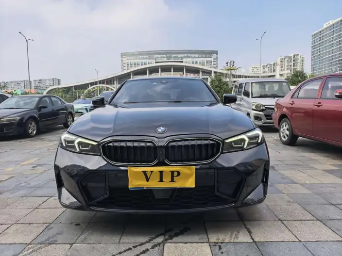 BMW 3 Series 2025 Model 330Li M Sports Night Set – фото 2
