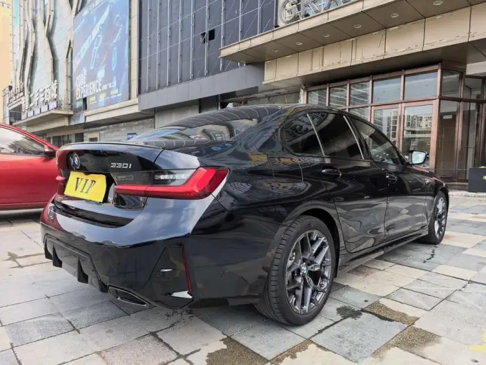 BMW 3 Series 2025 Model 330Li M Sports Night Set – фото 6