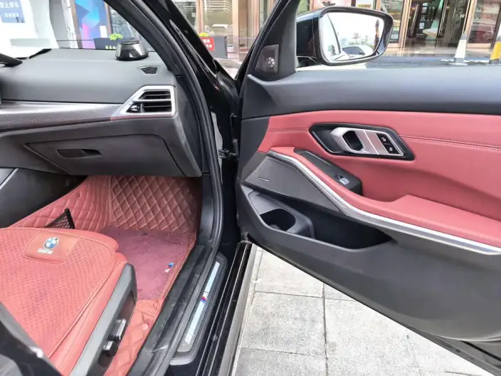 BMW 3 Series 2025 Model 330Li M Sports Night Set – фото 8