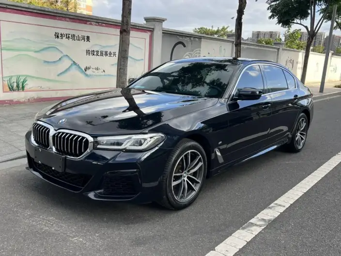 BMW 5 Series 2022 Model Facelift II 525Li M Sports Set – фото 1