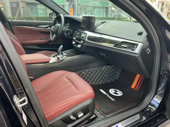 BMW 5 Series 2022 Model Facelift II 525Li M Sports Set – фото 9