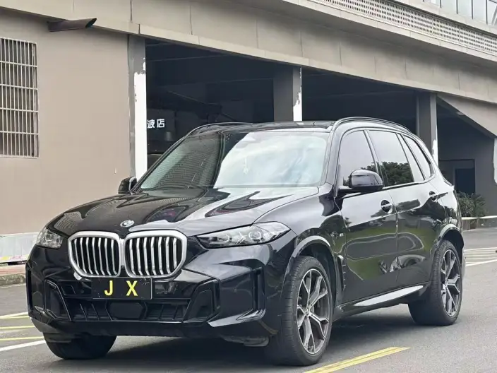 BMW X5 2025 Model xDrive30Li Exclusive Model M Sports Night Set – фото 1