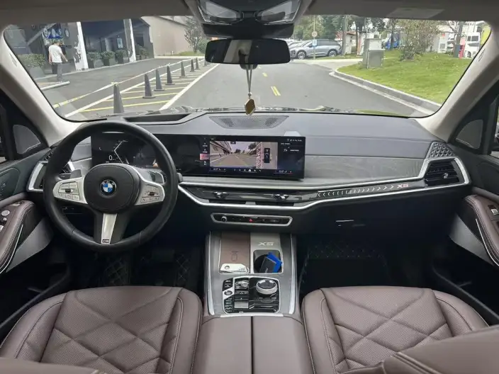 BMW X5 2025 Model xDrive30Li Exclusive Model M Sports Night Set – фото 9
